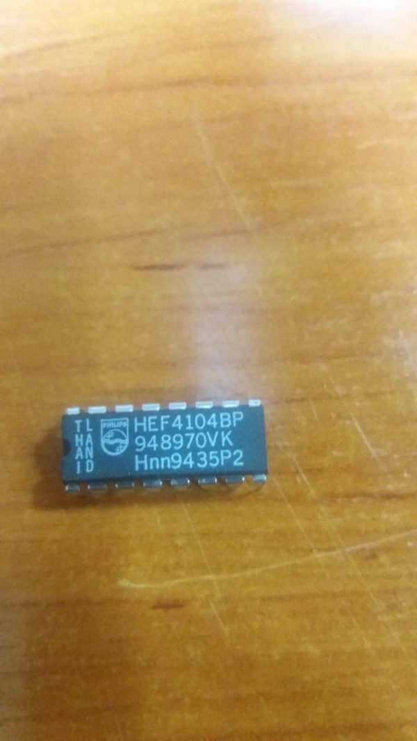 آی سی مدل HEF4104BP