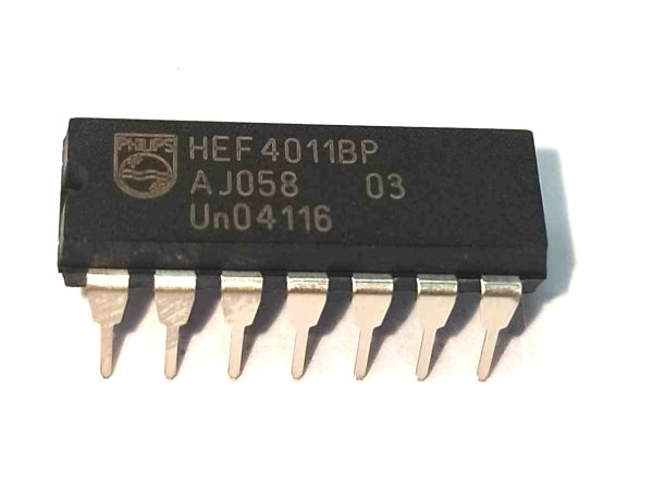 آی سی مدل HEF4011BP